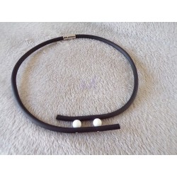MABWALO necklace